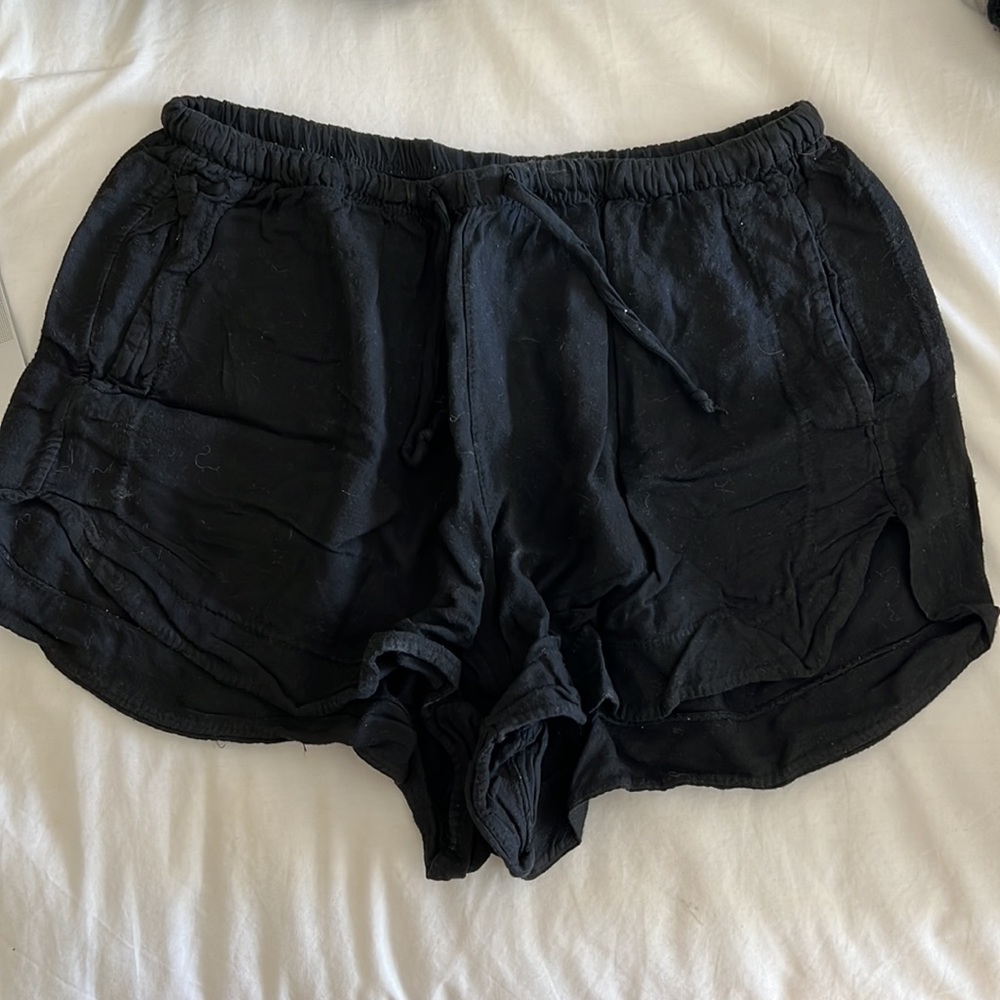Brandy Melville flowery black shorts
